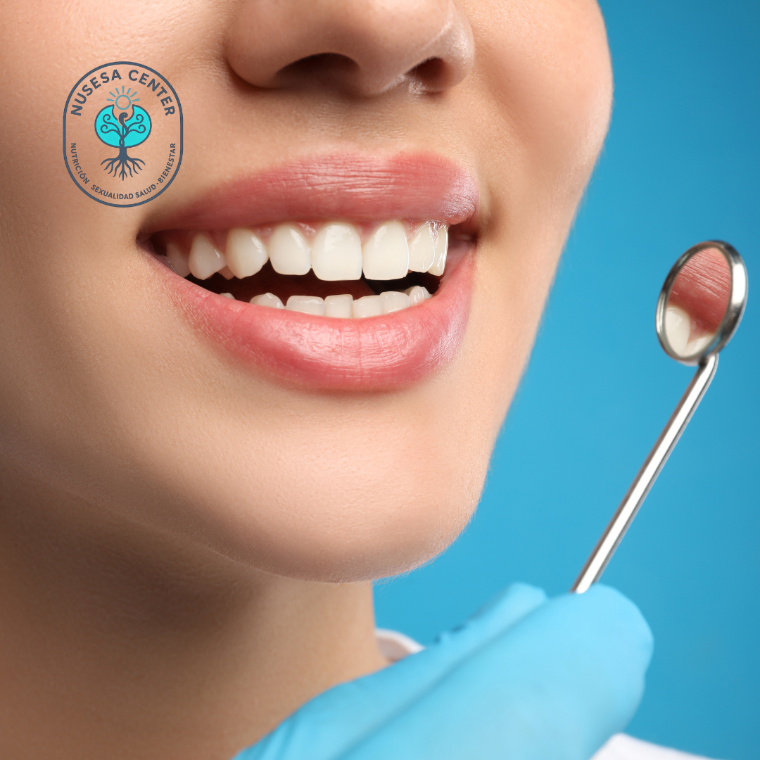 Paciente en revisión dental con la Dra. Jenn en CDMX